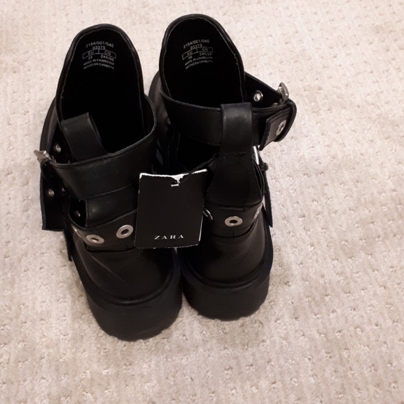 COPY - Shoes - Picture 2 of 7